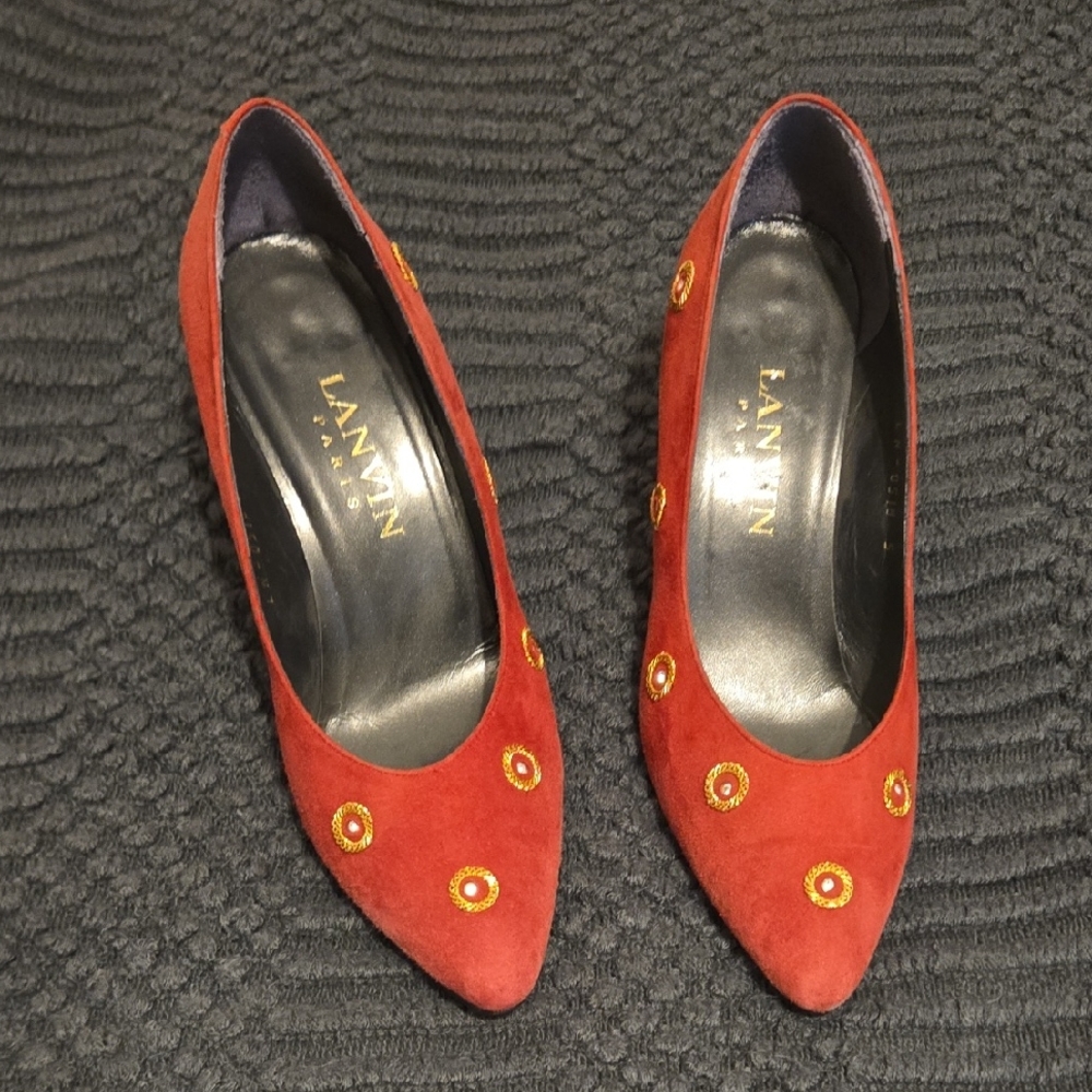 Lanvin Paris Red Heels Pumps with Gold Accents Size 5 (998.00 Retail)